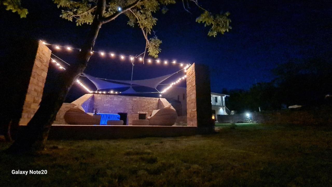 Hisa Kapis With Hot Tube Leilighet Koper Eksteriør bilde