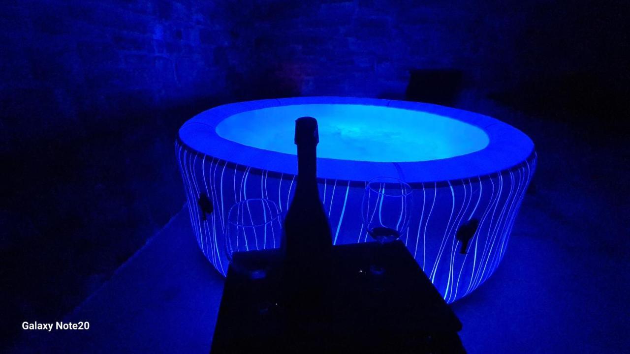 Hisa Kapis With Hot Tube Leilighet Koper Eksteriør bilde