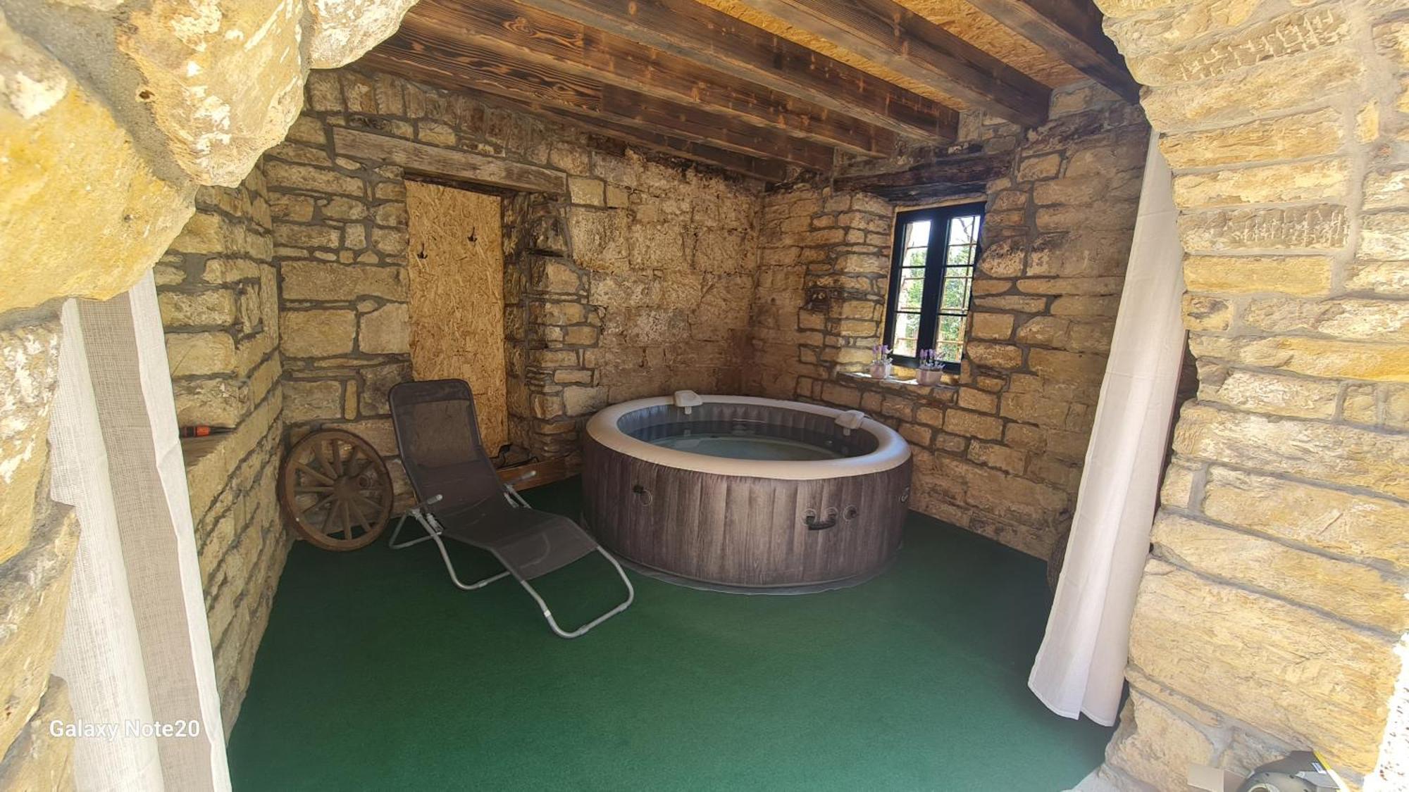 Hisa Kapis With Hot Tube Leilighet Koper Eksteriør bilde
